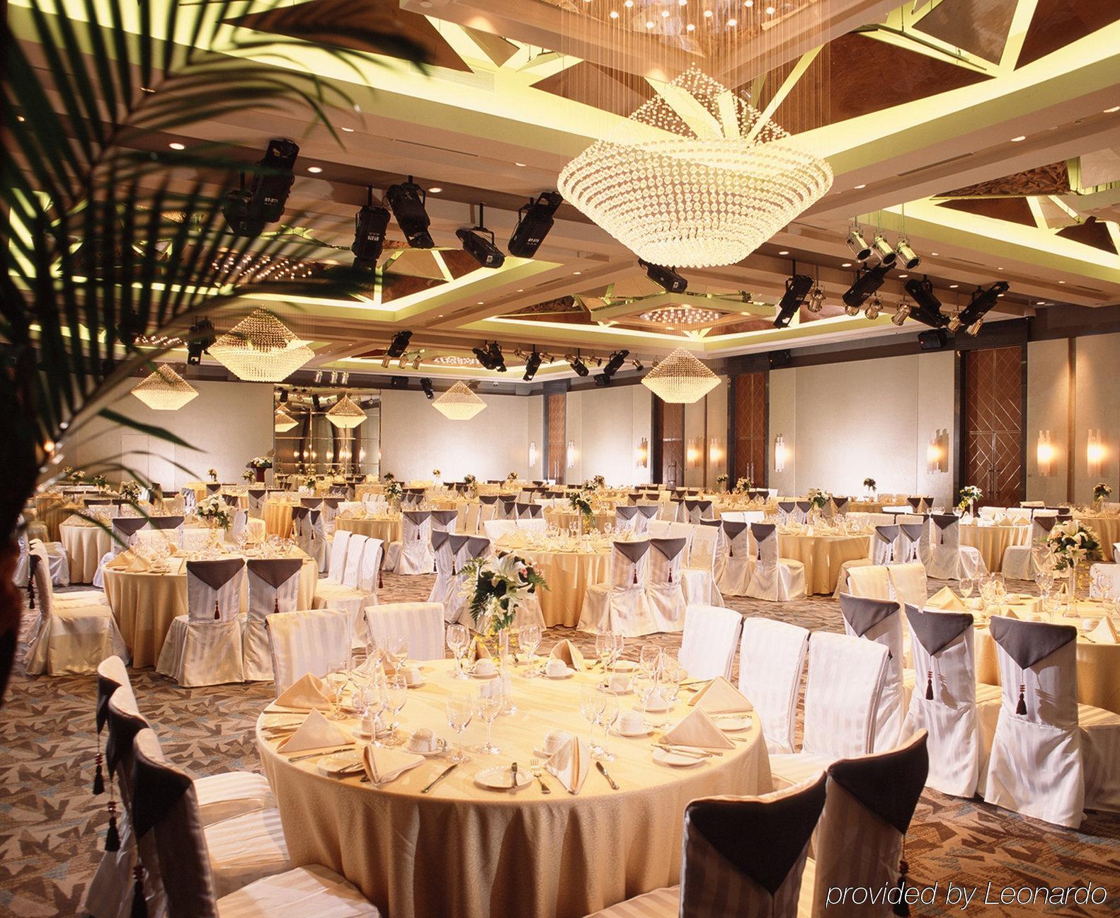 Hotel Nikko Tianjin Restaurant photo The Grand Ballroom