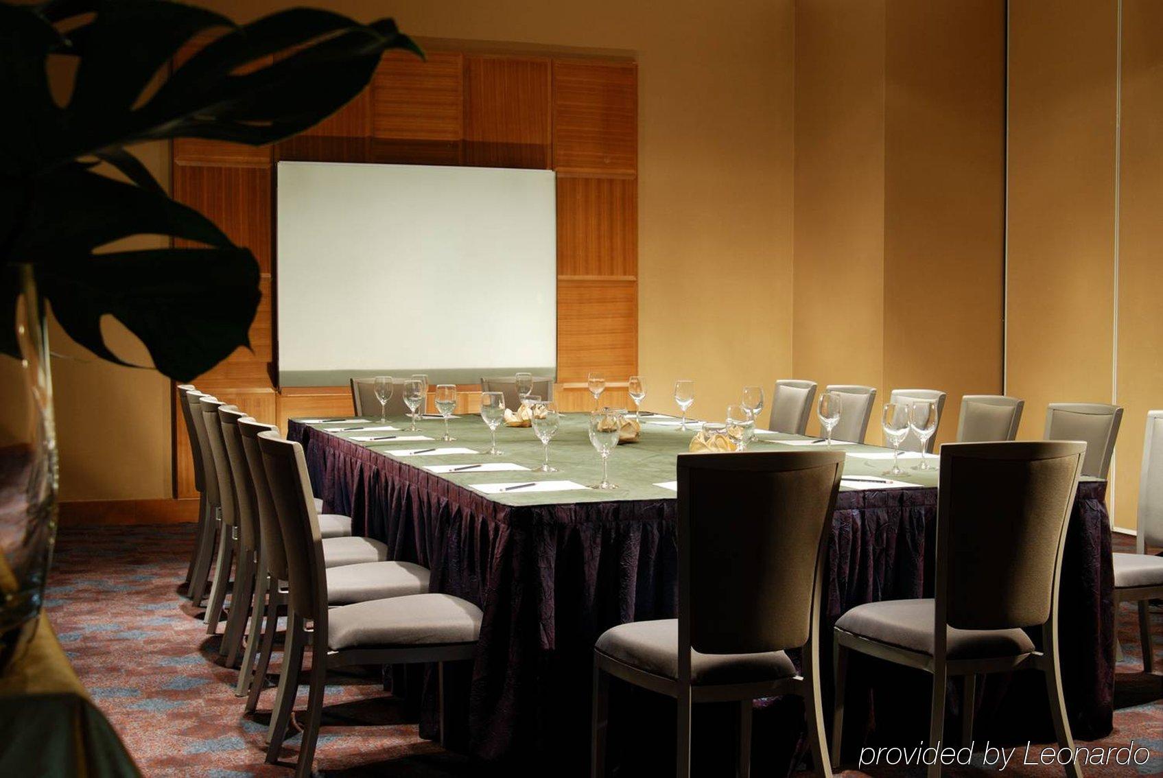 Hotel Nikko Tianjin Extérieur photo Meeting room