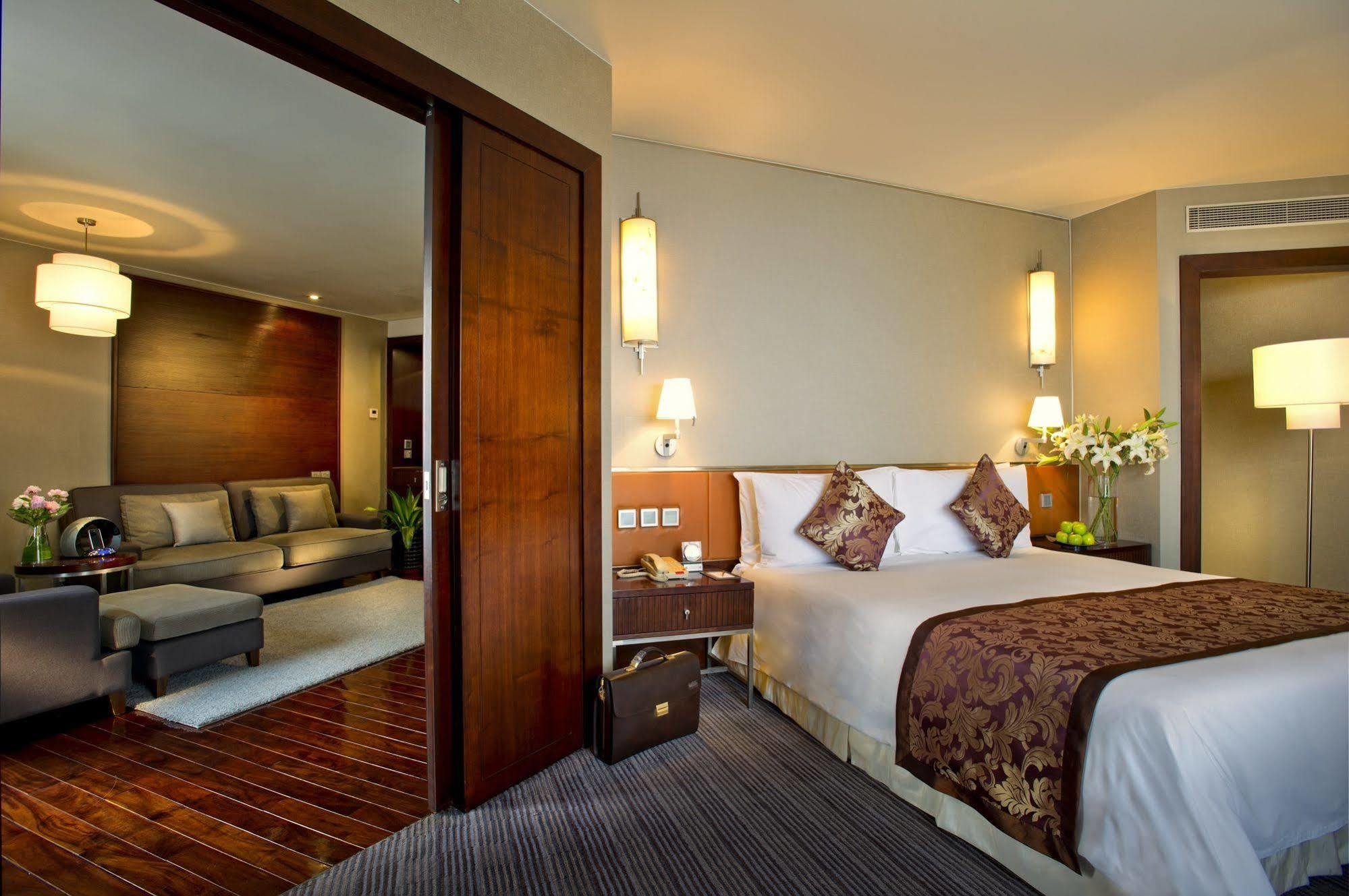 Hotel Nikko Tianjin Extérieur photo Suite at the InterContinental Hotel, London, Park Lane
